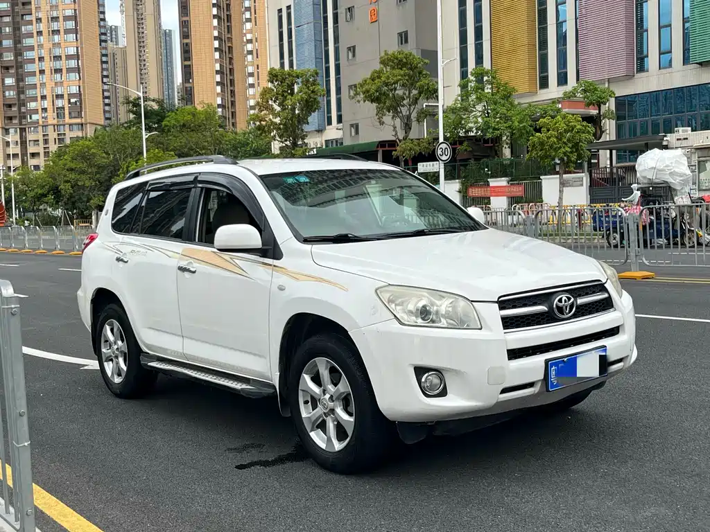 RAV4 Classic Edition 2011 2.0L Automatic