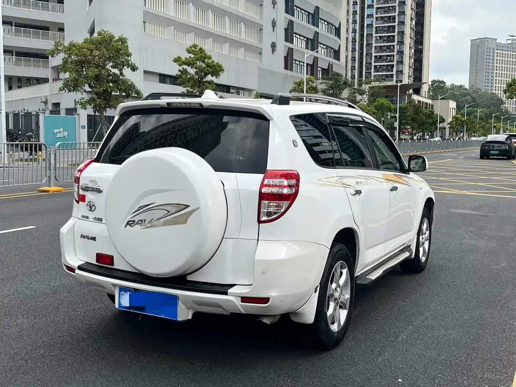 RAV4 Classic Edition 2011 2.0L Automatic
