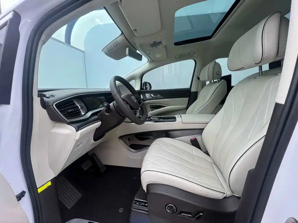 Tengri D9 2024 Model DM-i 980 All-wheel Drive Prestige Edition