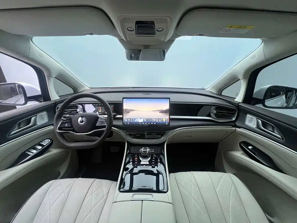 Tengri D9 2024 Model DM-i 980 All-wheel Drive Prestige Edition