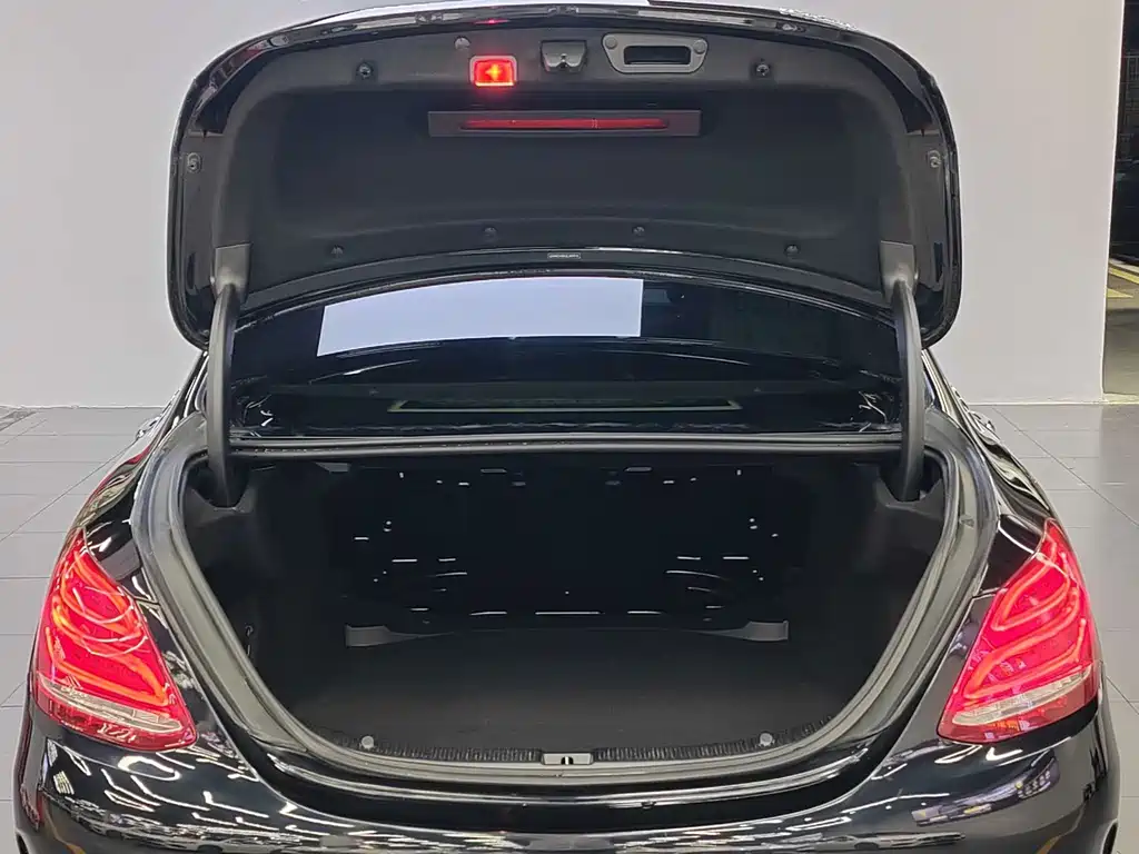 Mercedes-Benz C-Class 2018 C 180 L Sporty Edition