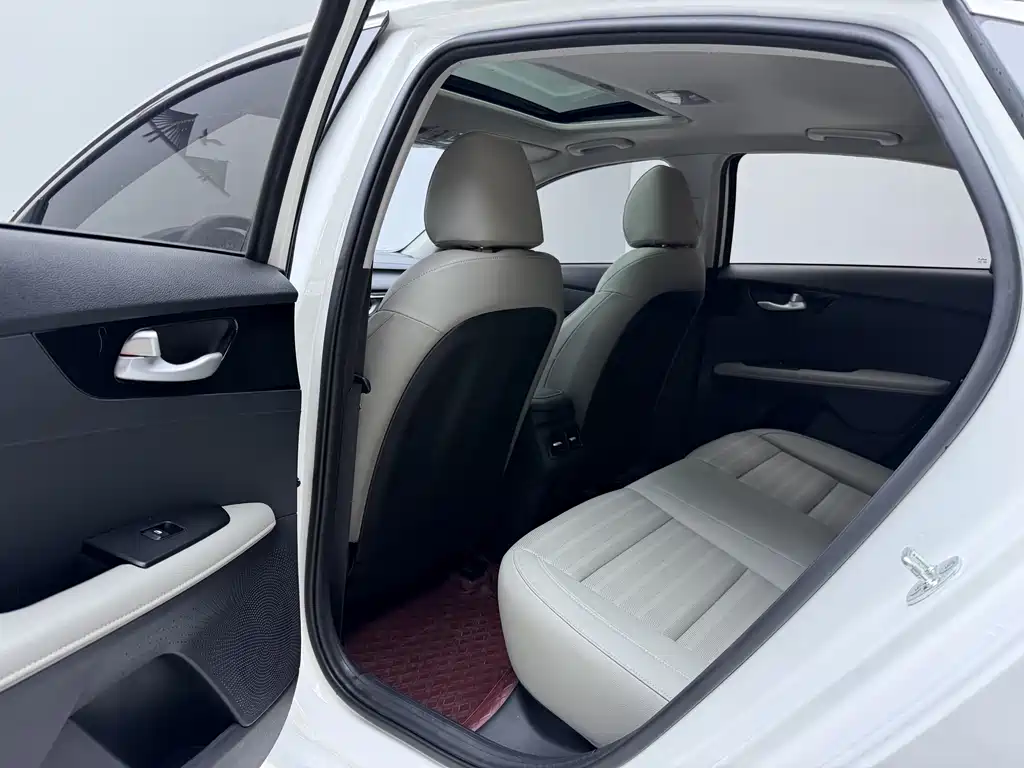 Kia K3 2023 1.5L CVT Luxury Edition