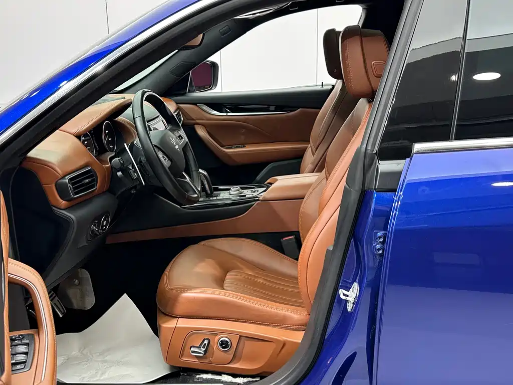 Levante 2021 3.0T Standard Edition