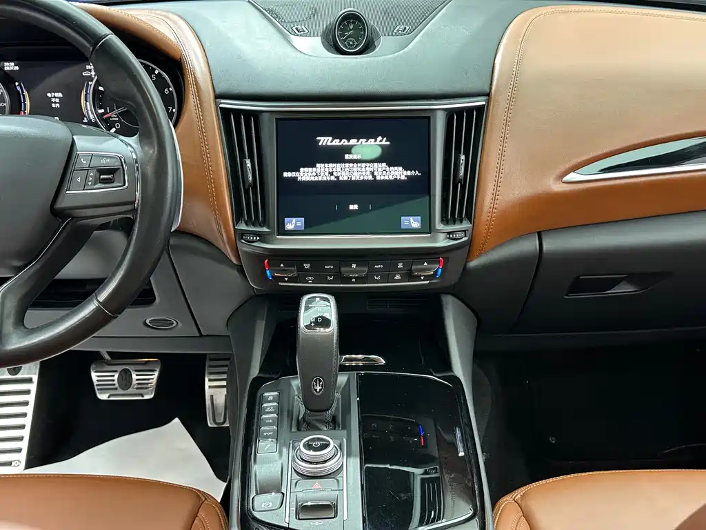 Levante 2021 3.0T Standard Edition