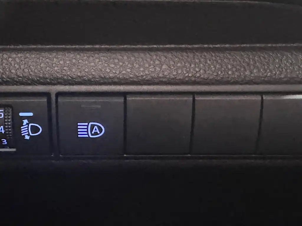 Toyota Corolla 2022 185T CVT Luxury Edition