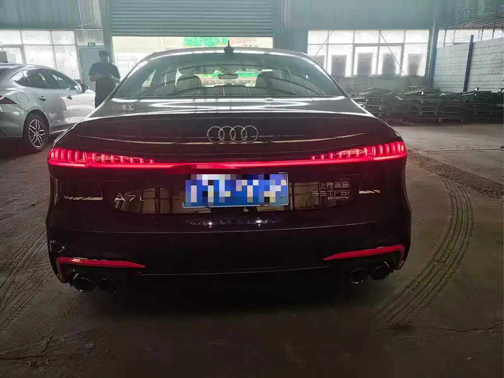 Audi A7L 2022 45 TFSI quattro S-line Wind Knight