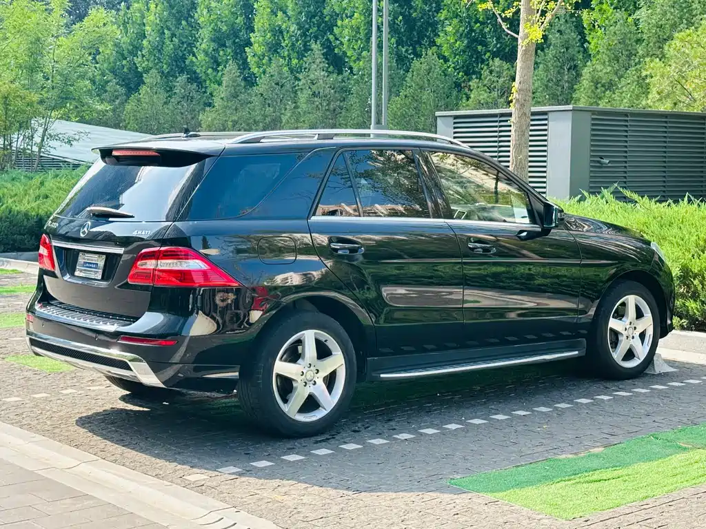 Mercedes-Benz M-Class 2014 ML 400 4MATIC Luxury Edition