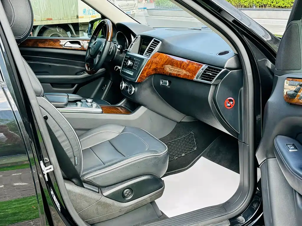 Mercedes-Benz M-Class 2014 ML 400 4MATIC Luxury Edition