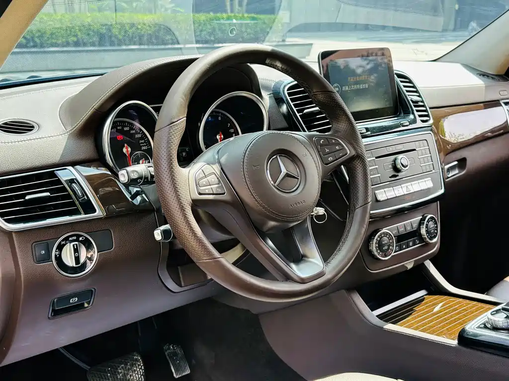 Mercedes-Benz GLS 2018 GLS 400 4MATIC Dynamic Edition
