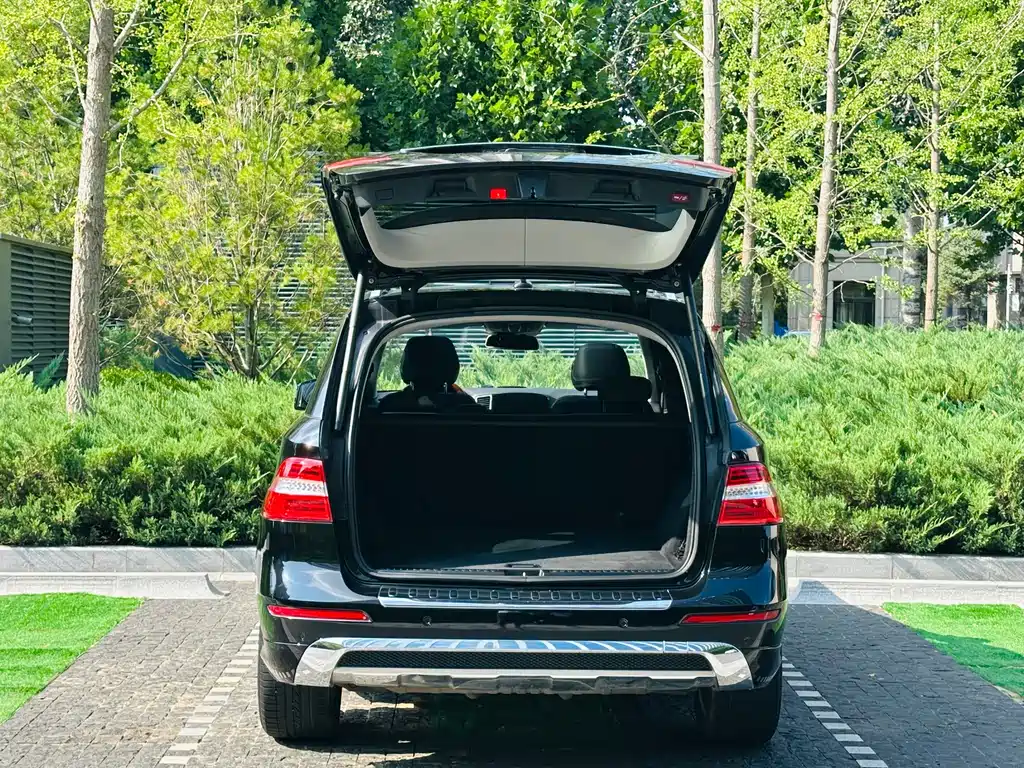 Mercedes-Benz M-Class 2014 ML 400 4MATIC Luxury Edition
