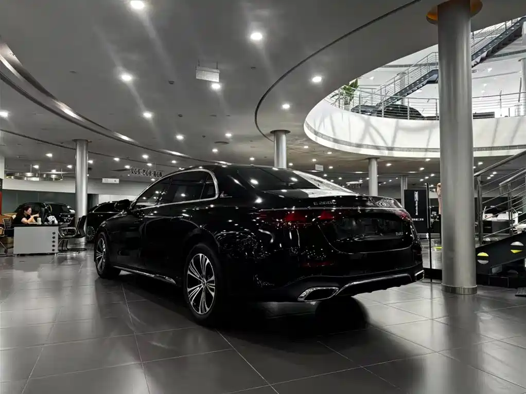 Mercedes-Benz E-Class 2024 E 260 L Sport Line
