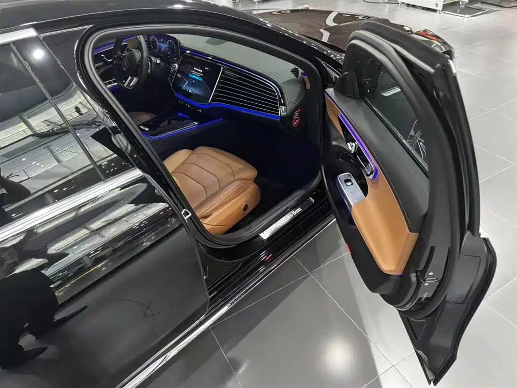 Mercedes-Benz E-Class 2024 E 260 L Sport Line