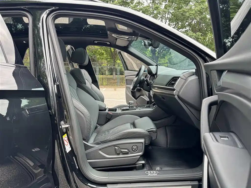 Audi Q5L 2023 40T Premium Dynamic Edition