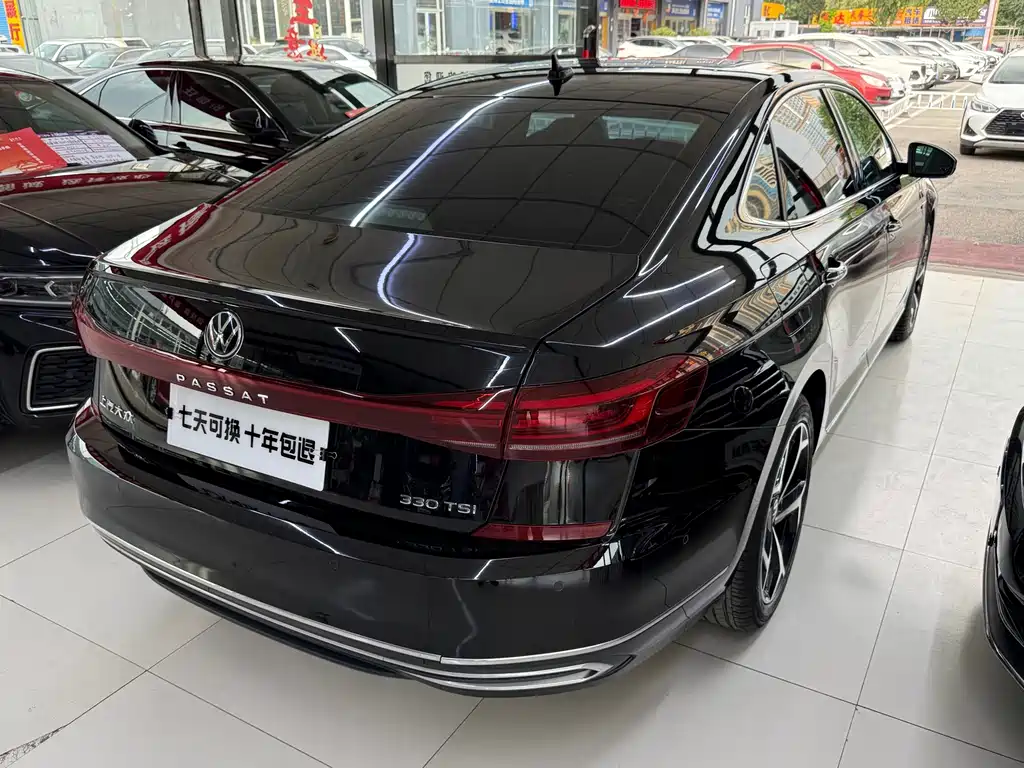 Passat 2023 330 TSI Starry Luxury Edition