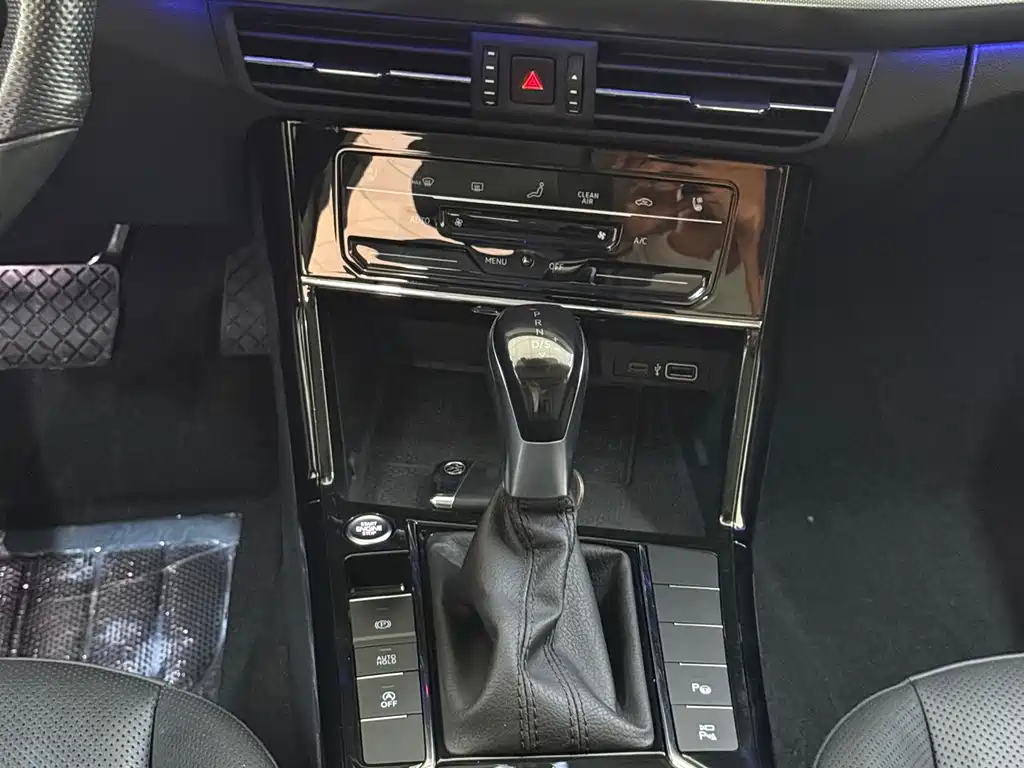 Passat 2023 330 TSI Starry Luxury Edition