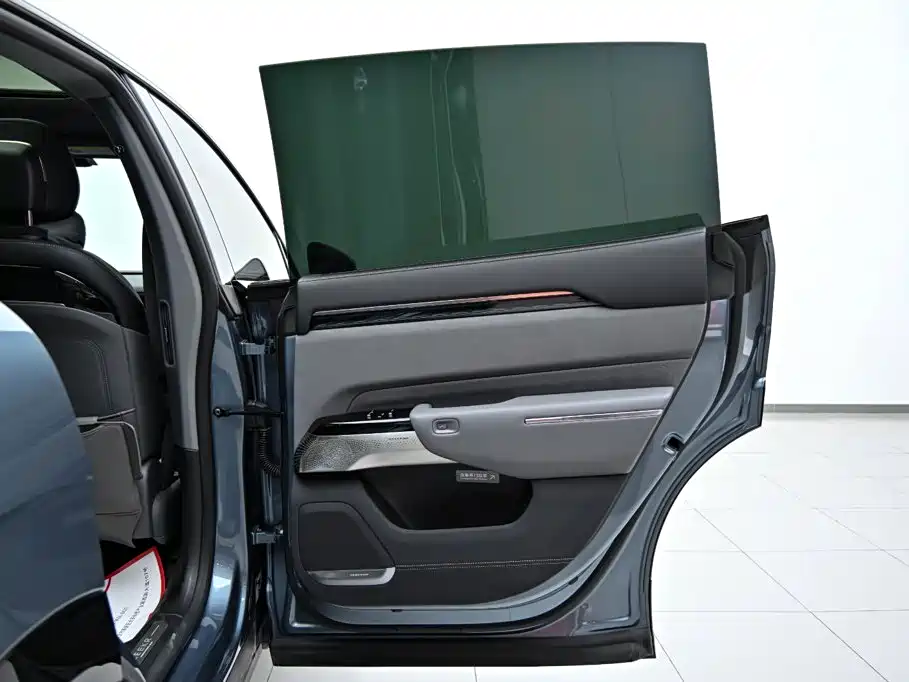 Jizhe 7X 2025 Edition 100kWh Long Range All-Wheel Drive Intelligent Driving Version
