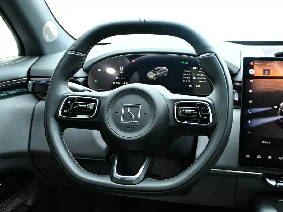 Jizhe 7X 2025 Edition 100kWh Long Range All-Wheel Drive Intelligent Driving Version