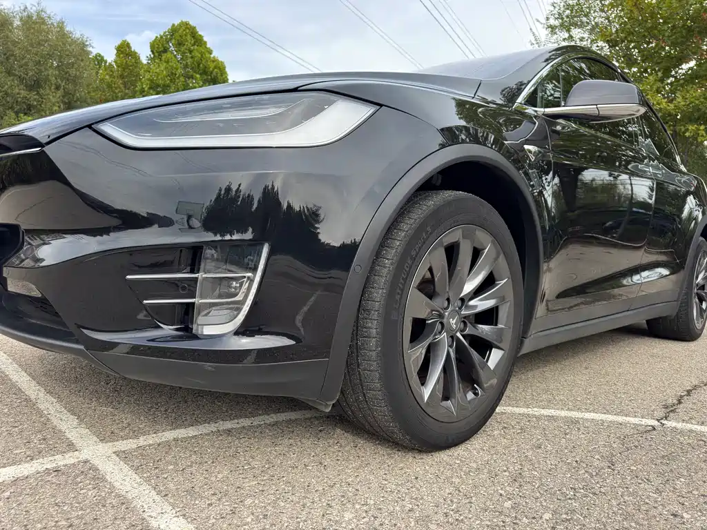Model X 2017 Long Range Edition