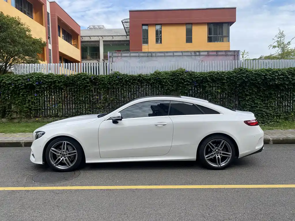 Mercedes-Benz E-Class (Import) 2017 E 200 Coupe