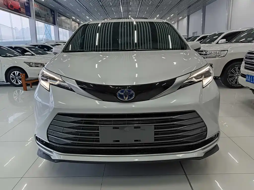 Sienna 2023 2.5L Hybrid Prestige Edition
