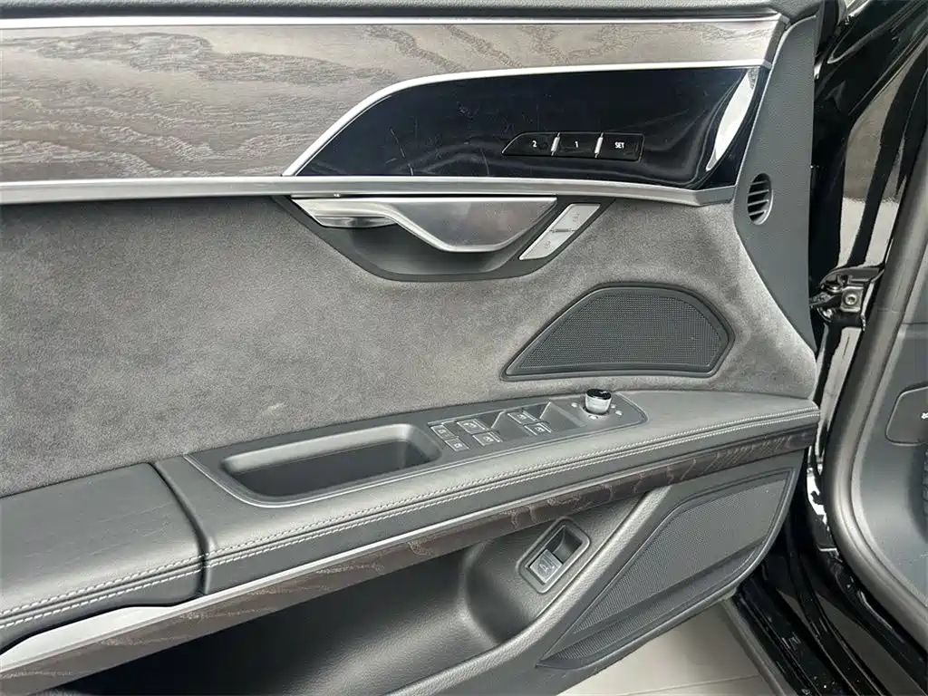 Audi A8 2023 model A8L 50 TFSI quattro Premium Selection