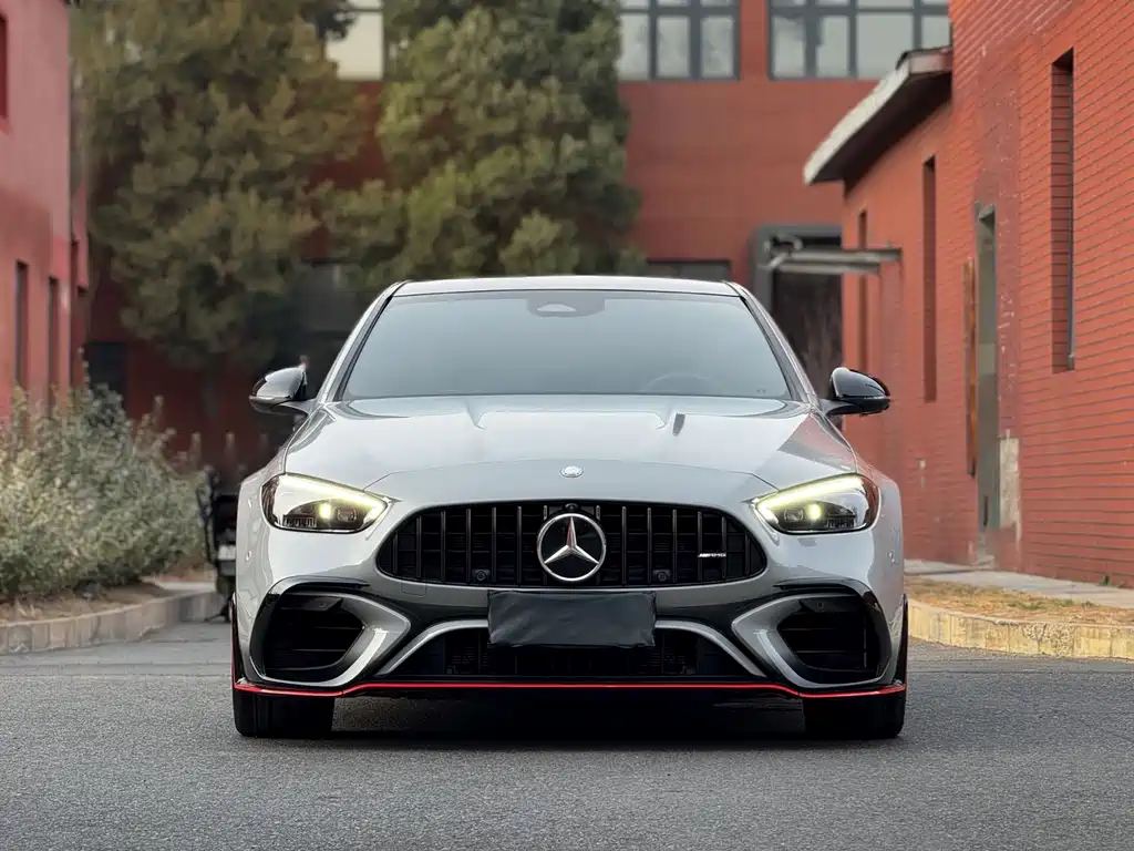 AMG C 63 S E PERFORMANCE F1 Special Edition 2024