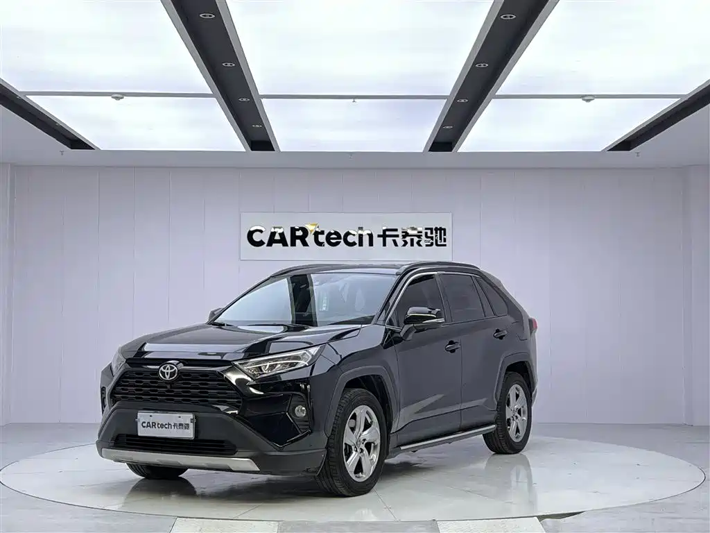 RAV4 2022 2.0L CVT Two-Wheel Drive Fashion Edition