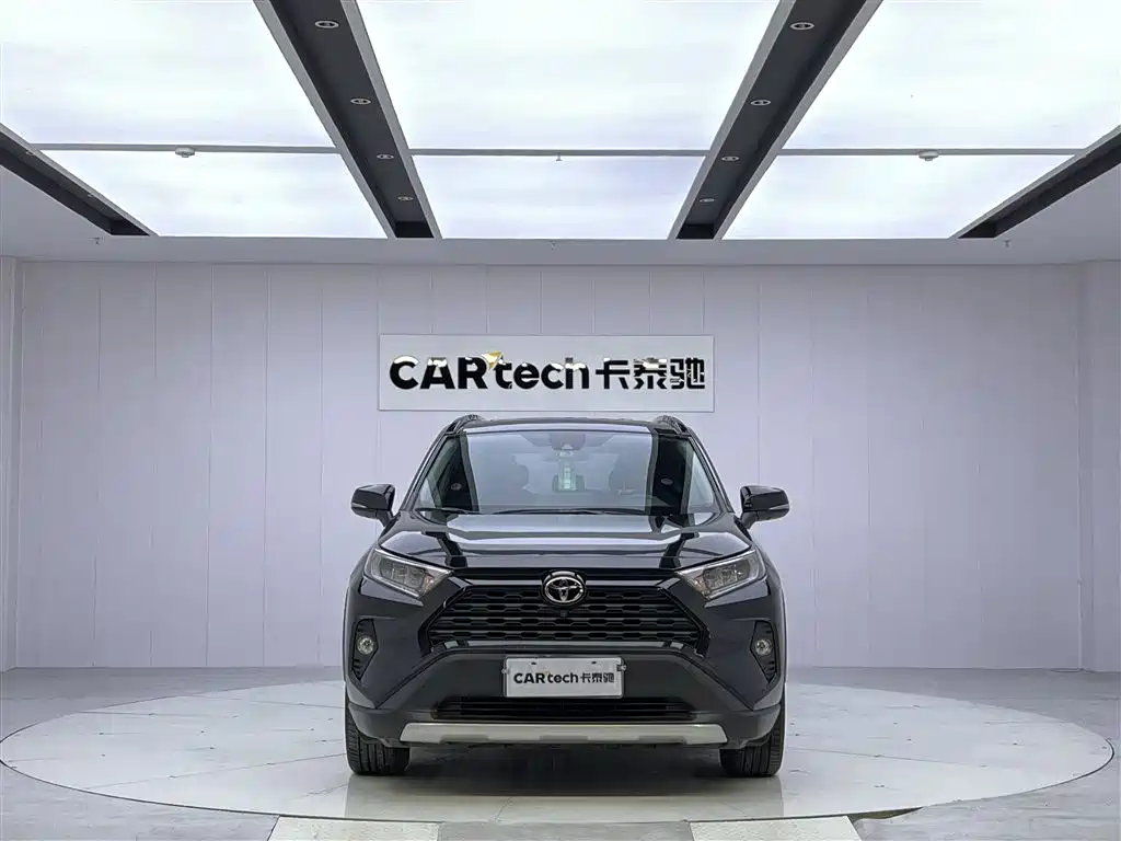 RAV4 2022 2.0L CVT Two-Wheel Drive Fashion Edition