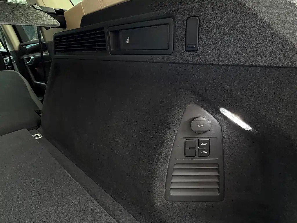 Touareg 2019 3.0 TSI Shifeng Edition National VI