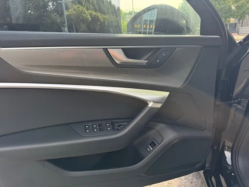 Audi A6L 2020 45 TFSI quattro Premium动感型