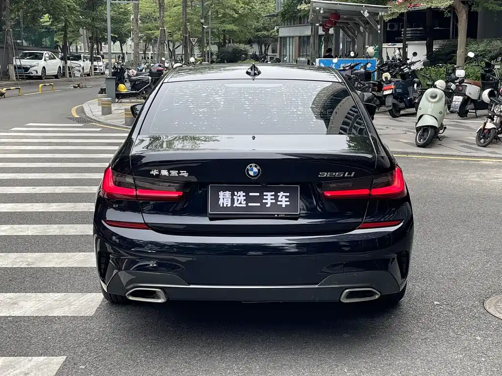 BMW 3 Series 2022 325Li M Sport Package