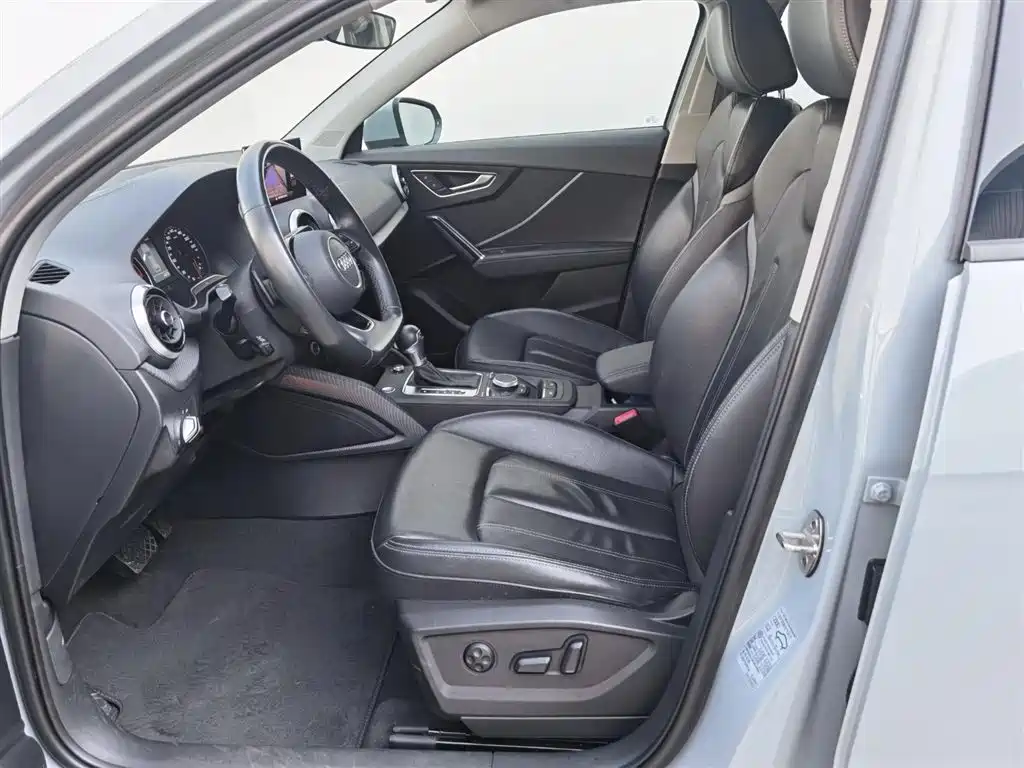 Audi Q2L 2023 35TFSI Sporty Dynamic Edition