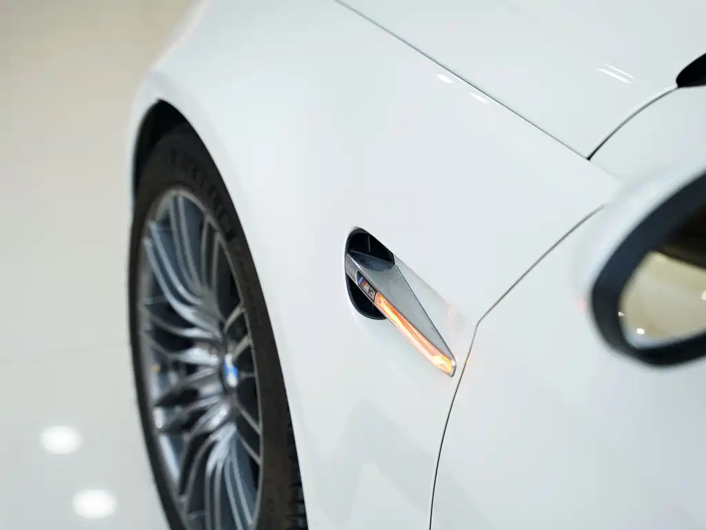 BMW M3 2011 Model M3 Two-Door Carbon Fiber Roof Edition