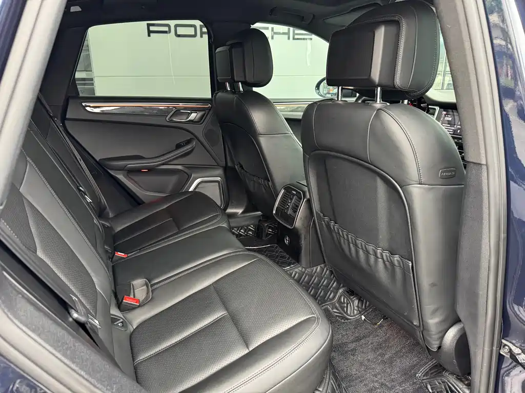 Macan 2021 2.0T