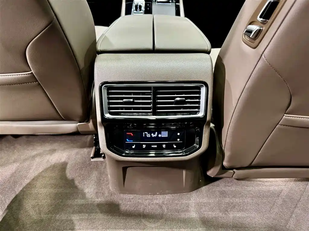 Viloran 2024 380TSI Prestige Edition