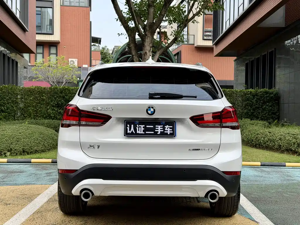 BMW X1 2021 sDrive25Li Leading Edition