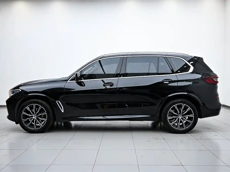 BMW X5 2022 Model Refresh xDrive 30Li M Sport Package