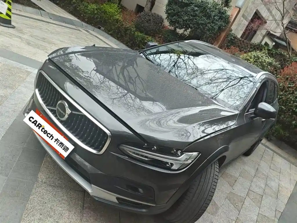 Volvo V90 2023 Cross Country B5 AWD Intelligent Luxury Edition