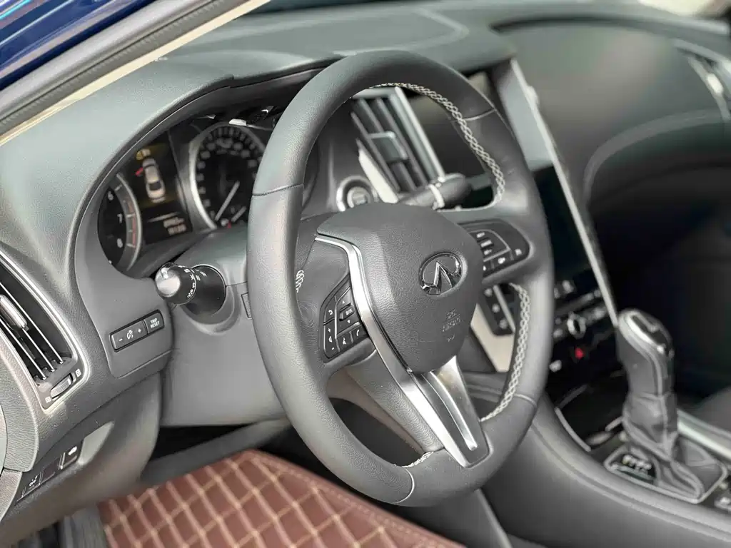 Infiniti Q50L 2018 model 2.0T Jinxiang Edition National VI