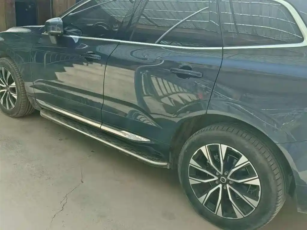 Volvo XC60 2024 B5 AWD Intelligent Distance Luxury Edition