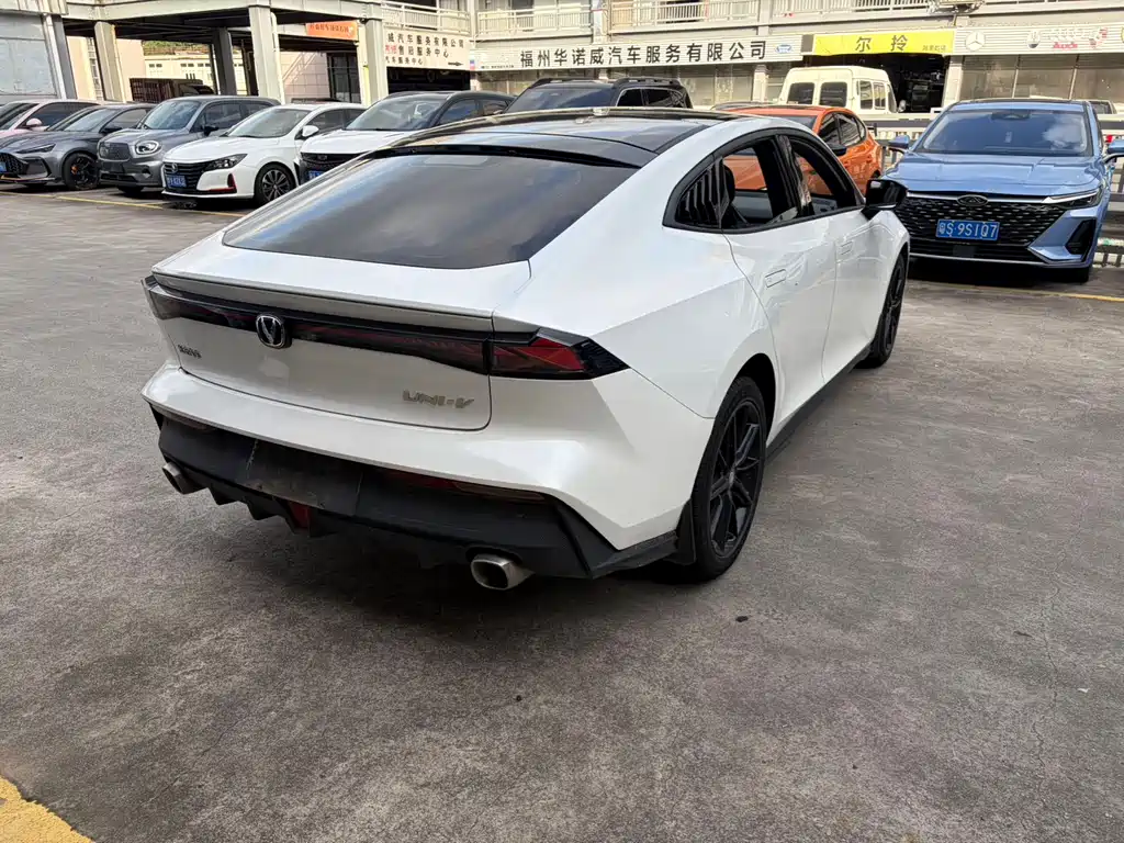 Changan UNI-V 2022 Model 1.5T Prestige Edition