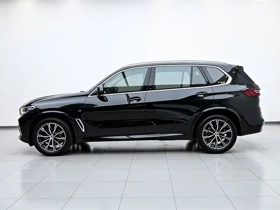BMW X5 2022 Model Refresh xDrive 30Li M Sport Package