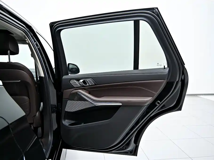 BMW X5 2022 Model Refresh xDrive 30Li M Sport Package