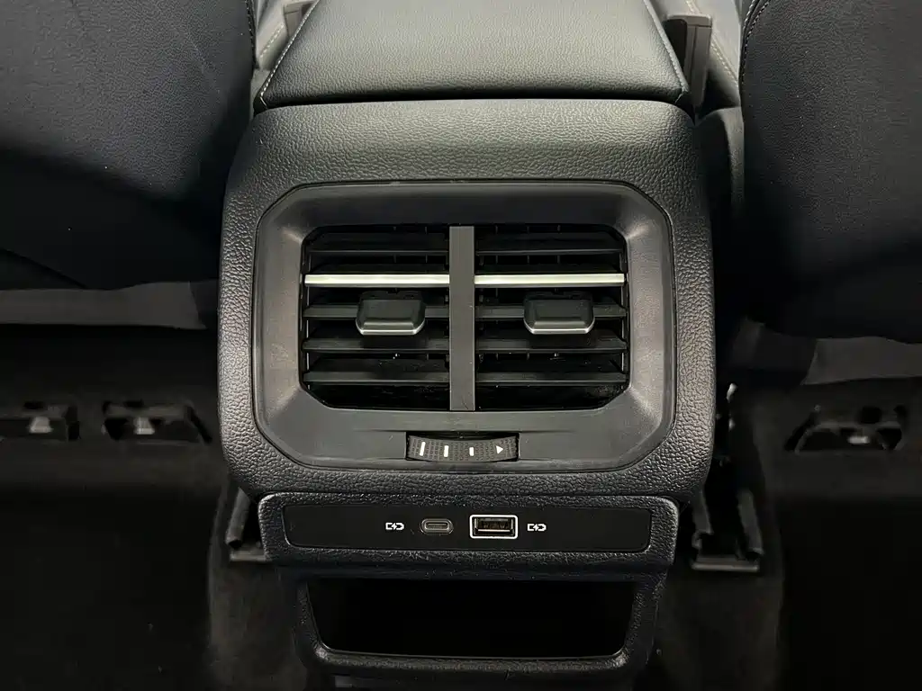 Touyue 2023 300TSI Two-Wheel Drive Jiaoyue Edition