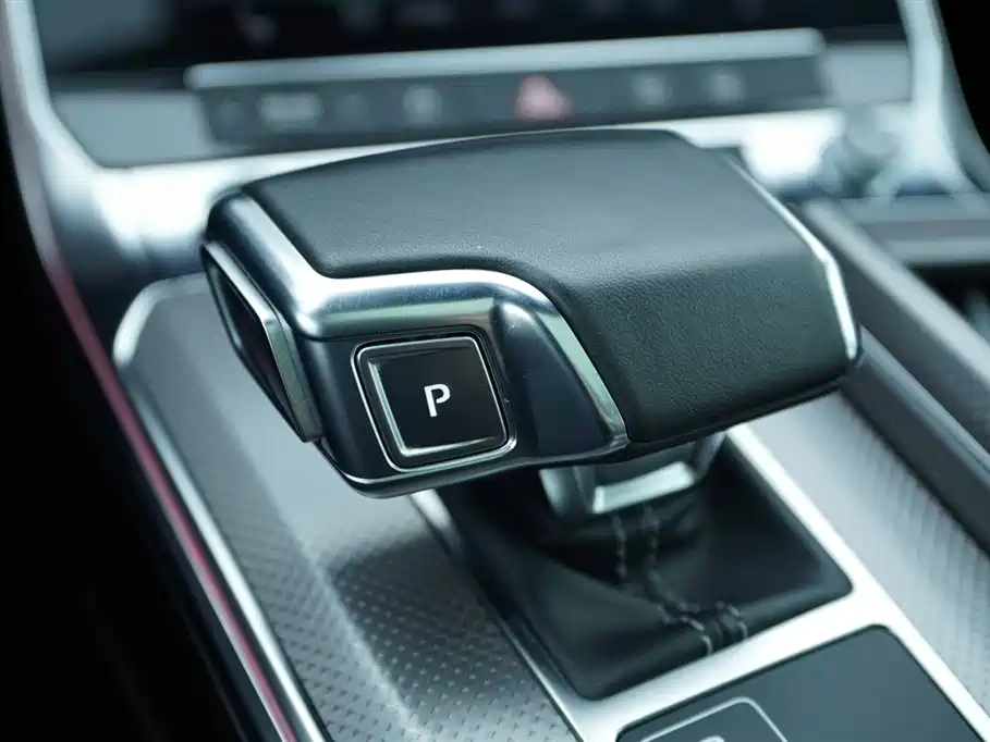 Audi A6L 2022 55 TFSI quattro Premium Dynamics Edition