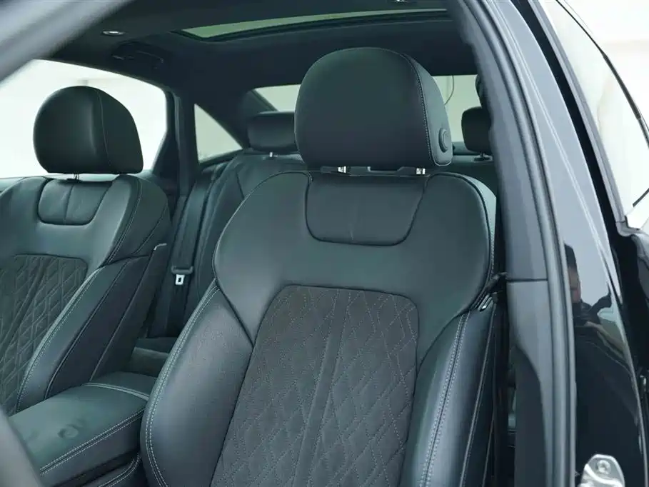 Audi A6L 2022 55 TFSI quattro Premium Dynamics Edition