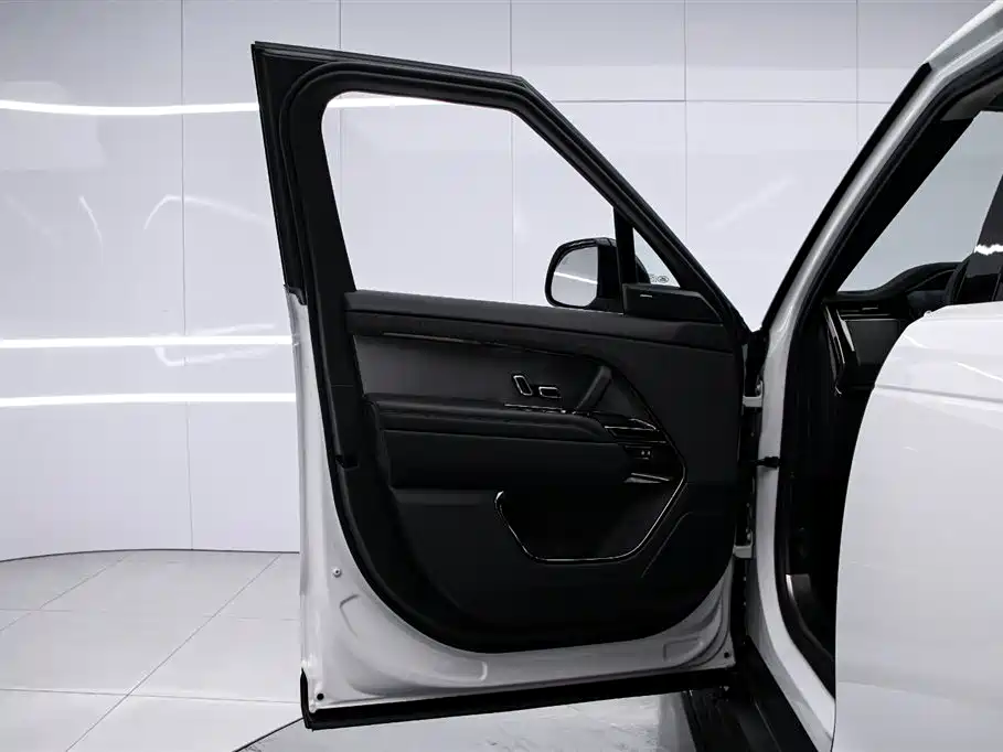 Range Rover Sport 2023 360PS S