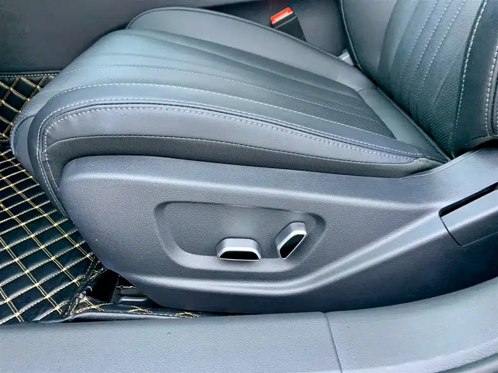 Hongqi H5 2024 Model 1.5T DCT ZhiLian QiYun Edition