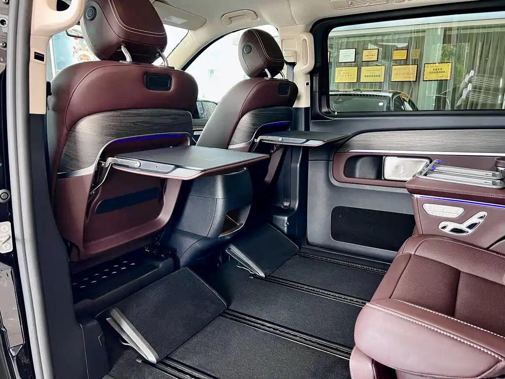 Mercedes-Benz V-Class 2024 300 L Long Wheelbase Luxury Edition