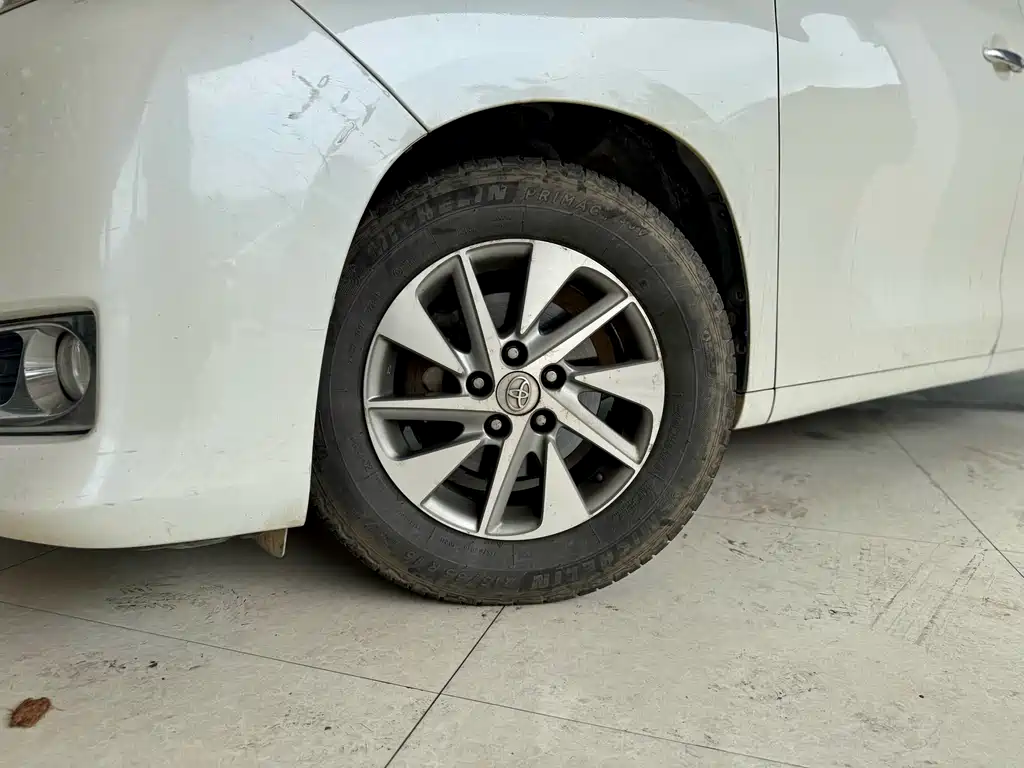 Alphard 2014 Model Middle East Edition